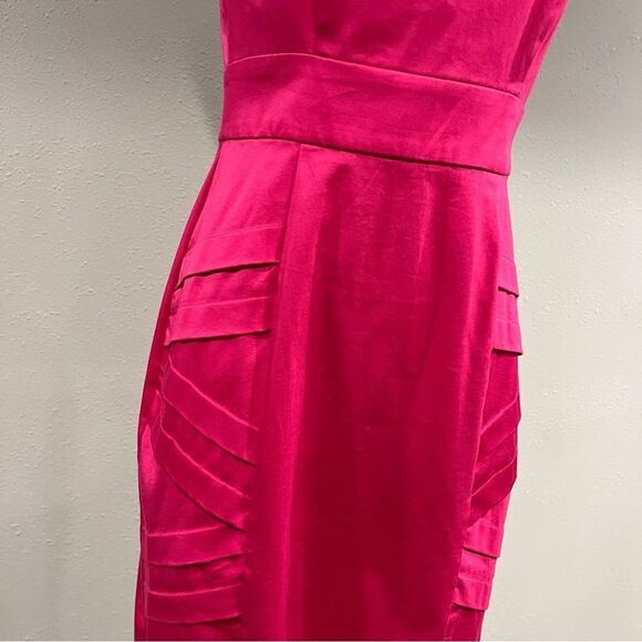 Calvin Klein Elegant Pink Sleeveless Dress - Picture 3 of 12